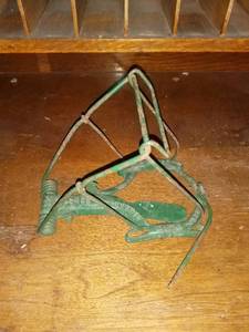 lot 20609 image: Antique Nash Scotts Mole Trap