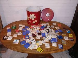lot 33781 image: Mega Lot Of Assorted Old Matches In A Cool Vintage Cracker Tin