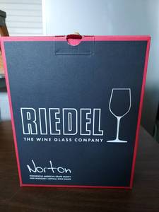 lot 67009 image: Set of 4 Riedel Wine Glasses