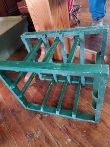 lot 67012 image: Wooden Carboy Frame