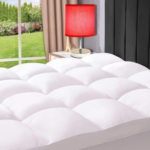 lot 4341 image: Elemuse Fitted Mattress Top Comforter, Full Size, White