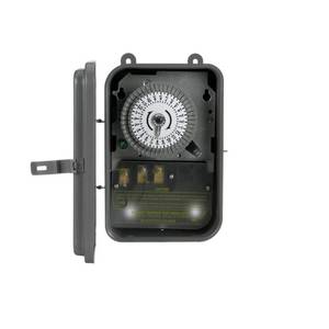 lot 8135 image: Woods 59101R Outdoor 120-Volt 40-Amp 24-Hour SPST Mechanical Time Switch with Metal Box