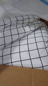 lot 31097 image: WAKE IN CLOID COMFORTER SET , 1 COMFORTER, 2 PILLOW CASES, QUEEN, 229X229CM , 90X90