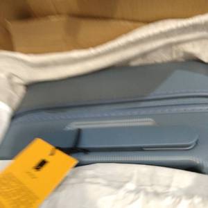 lot 31106 image: VINTAGE CARRY-ON LUGGAGE 20 BLUE GRAY ( ITEM #LA-2361-19T00)