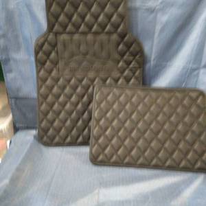lot 31223 image: CAR VINYL MAT FOR SMALL CAR BLACK