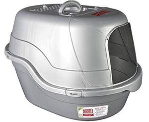 lot 31186 image: NATURES MIRACLE OVAL HOODED FLIP TOP LITTER BOX