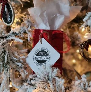 lot 3511 image: Christmas Tags