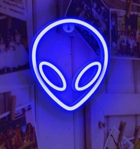 lot 3493 image: LED Alien