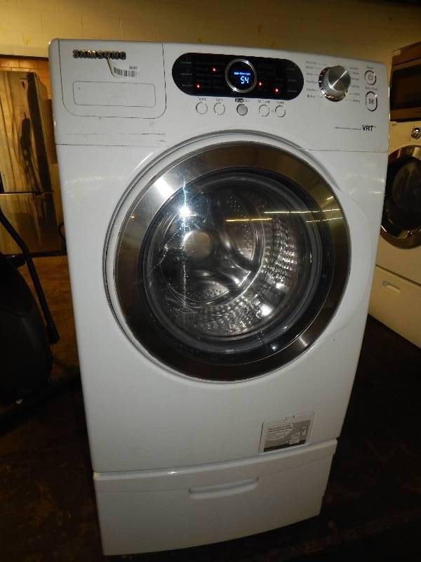 lot 8089 image: Samsung WF328AAW 27 Inch Front-Load Washer