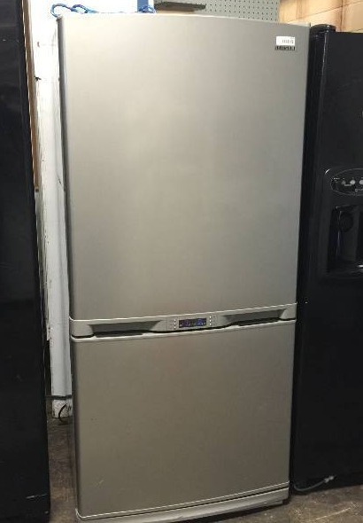 lot 9210 image: 21 cu. ft. Bottom Freezer Refrigerator