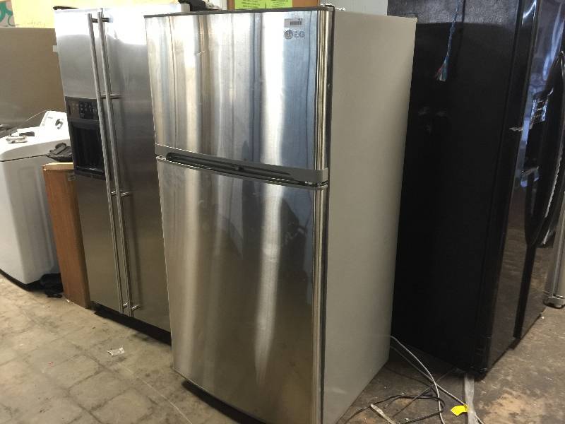 lot 9211 image: LG Top Freezer- STAINLESS