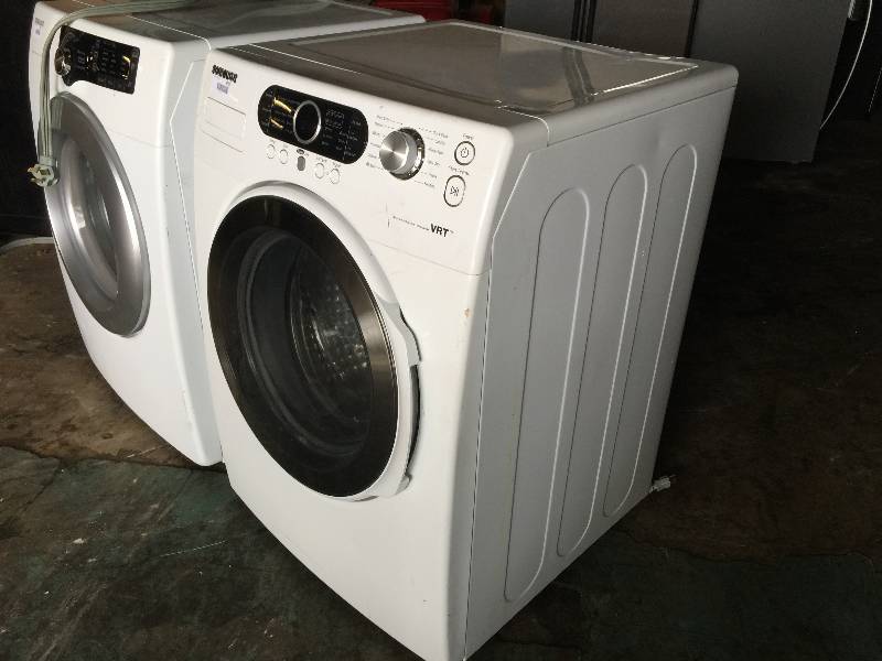 lot 9228 image: Samsung WF328AAW 27 Inch Front-Load Washer