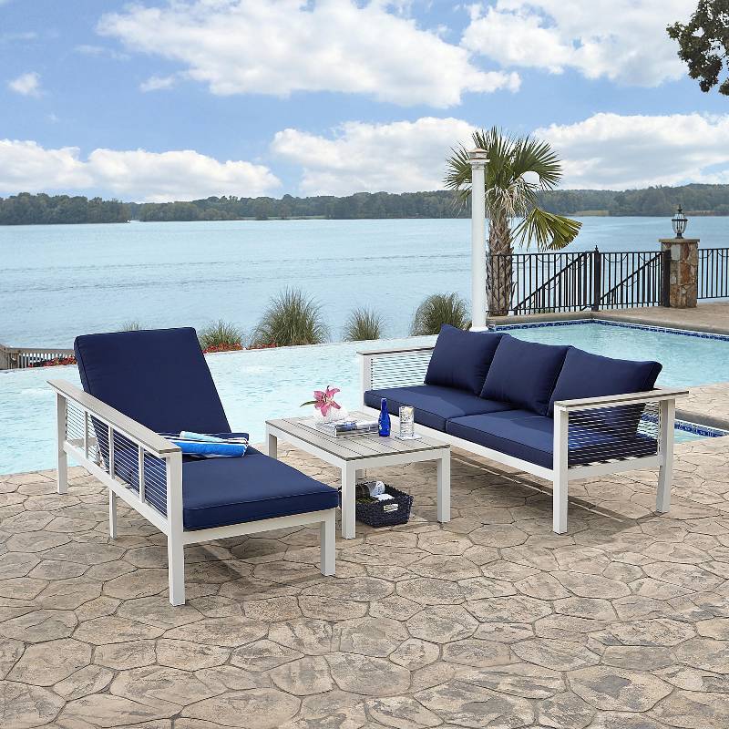 lot 9224 image: Seabrook Island 3 pc Sectional with built in Chaise from Grand Resort
