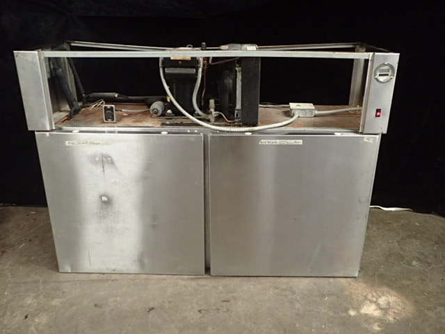lot 17 image: H&K Dallas 2 Door Cooler
