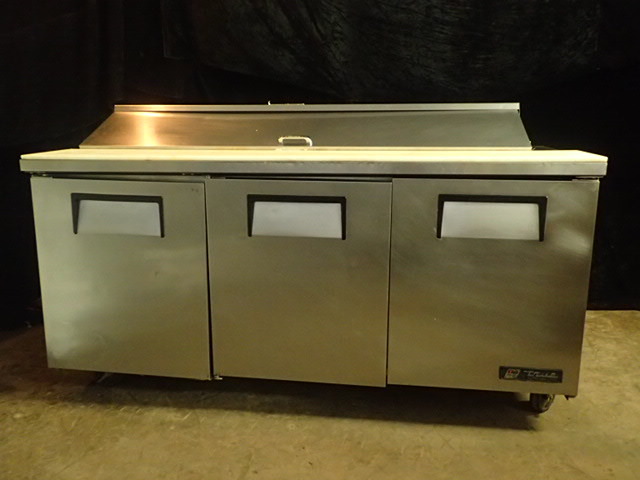 lot 34 image: True TSSU-72-18 72 3 Door Sandwich  Salad Prep Refrigerator