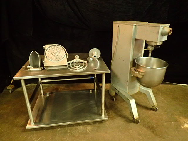 lot 91 image: Univex 30qt Mixer w Bowl and Attachments