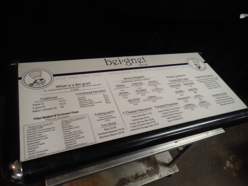 lot 131 image: Lighted Menu Board