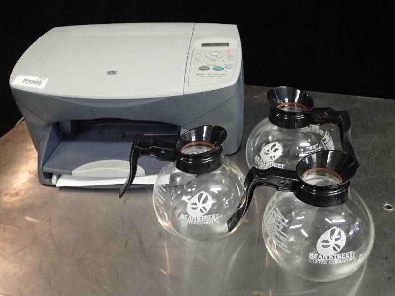 lot 146 image: Lot of 3 Glass Coffee Carafe