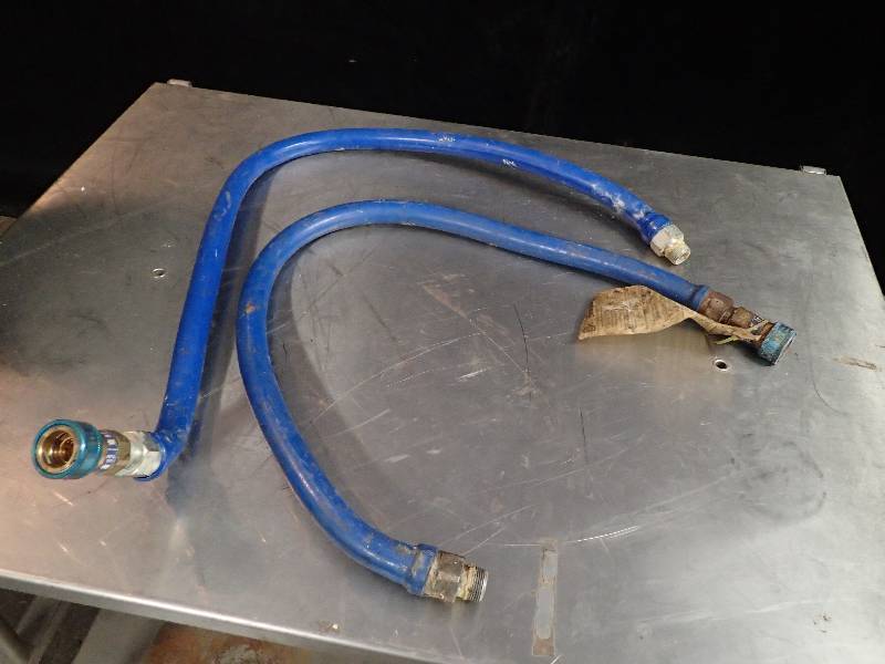 lot 148 image: Lot of 2 Natural Gas Quick Connects