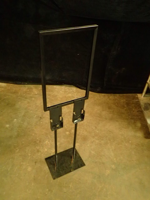 lot 171 image: Metal Sign Stand