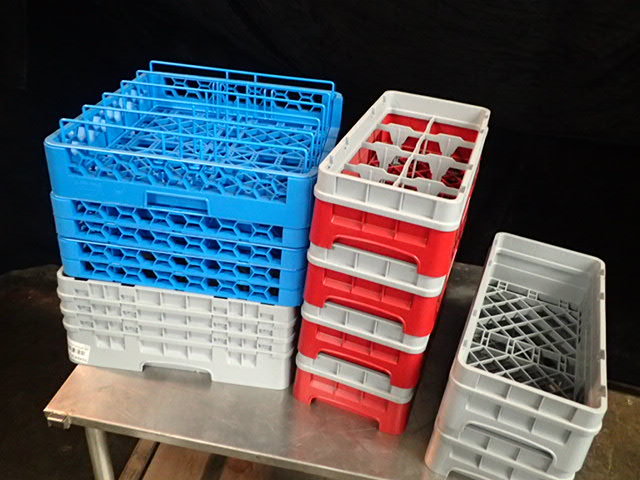 lot 185 image: Lot of Dish Washing Racks