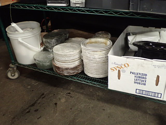 lot 191 image: Contents of Shelf