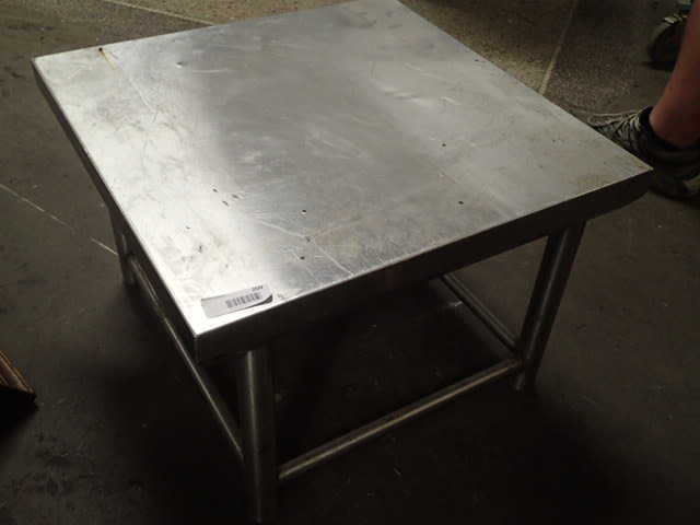 lot 209 image: Stainless Steel Equipment Stand