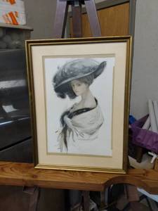 lot 4121 image: picture of lady with vintage hat 11 in wide 15 in tall