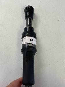 lot 61 image: cornwell heavy duty 38 Air ratchet cp-c830