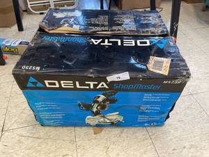 lot 76 image: Delta 10 compound miter saw MS250 NIB