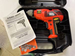 lot 102 image: Black & decker DR 320 KG 38 drill with case like new