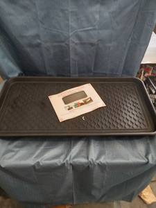 lot 13073 image: OTTOMANSON MULTI-PURPOSE TRAY 30�5�2 INDOOROUTDOOR USE NON-SLIP