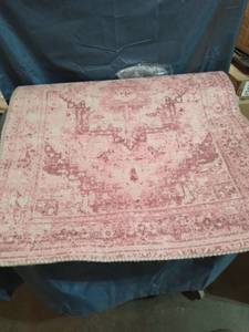 lot 13102 image: VISION 27�66 PINK RUG (7 730000 000771)