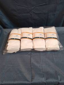 lot 13104 image: WINTERLACE CASUAL ATHLETIC COTTON CREW SOCKS 12-PACK MEDIUM WHITE SIZE 9-11