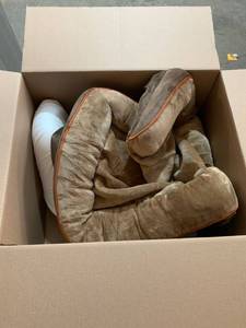 lot 13140 image: Large Brown Pet Bed with Memory Foam Insert