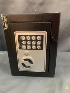 lot 13291 image: Jugreat Security Safe