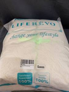 lot 13300 image: Luxury Plush Shaggy Duvet Cover Set Queen