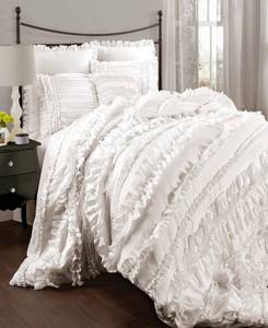 lot 13329 image: Belle 4-Pc. King Comforter Set Bedding