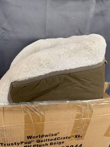 lot 13350 image: World Wise TrustyPup Quilted Crate PV Plush Beige