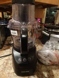 lot 33079 image: Nice kitchen blender