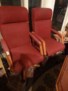 lot 33091 image: 2 padded arm chairs on wheels