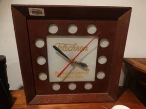 lot 33110 image: Antique Telechron advertising wall clock