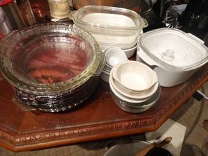 lot 33121 image: Lot of assorted bakeware