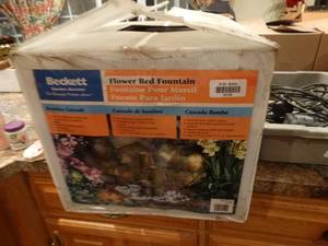 lot 33155 image: Flower bed fountain- new old stock- in box