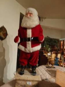 lot 33167 image: Antique moving Santa