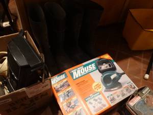 lot 33183 image: Mouse sander in box & makita sander in box