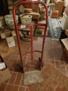 lot 33184 image: 2 wheel dolly