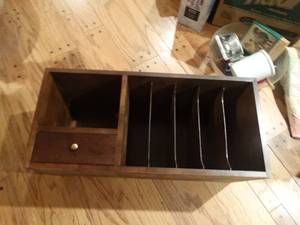 lot 33193 image: Counter top organizer