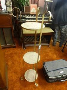 lot 33214 image: 3 tier metal standrack