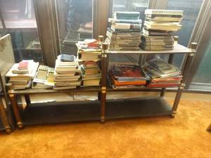 lot 33224 image: Shelf unit w various books